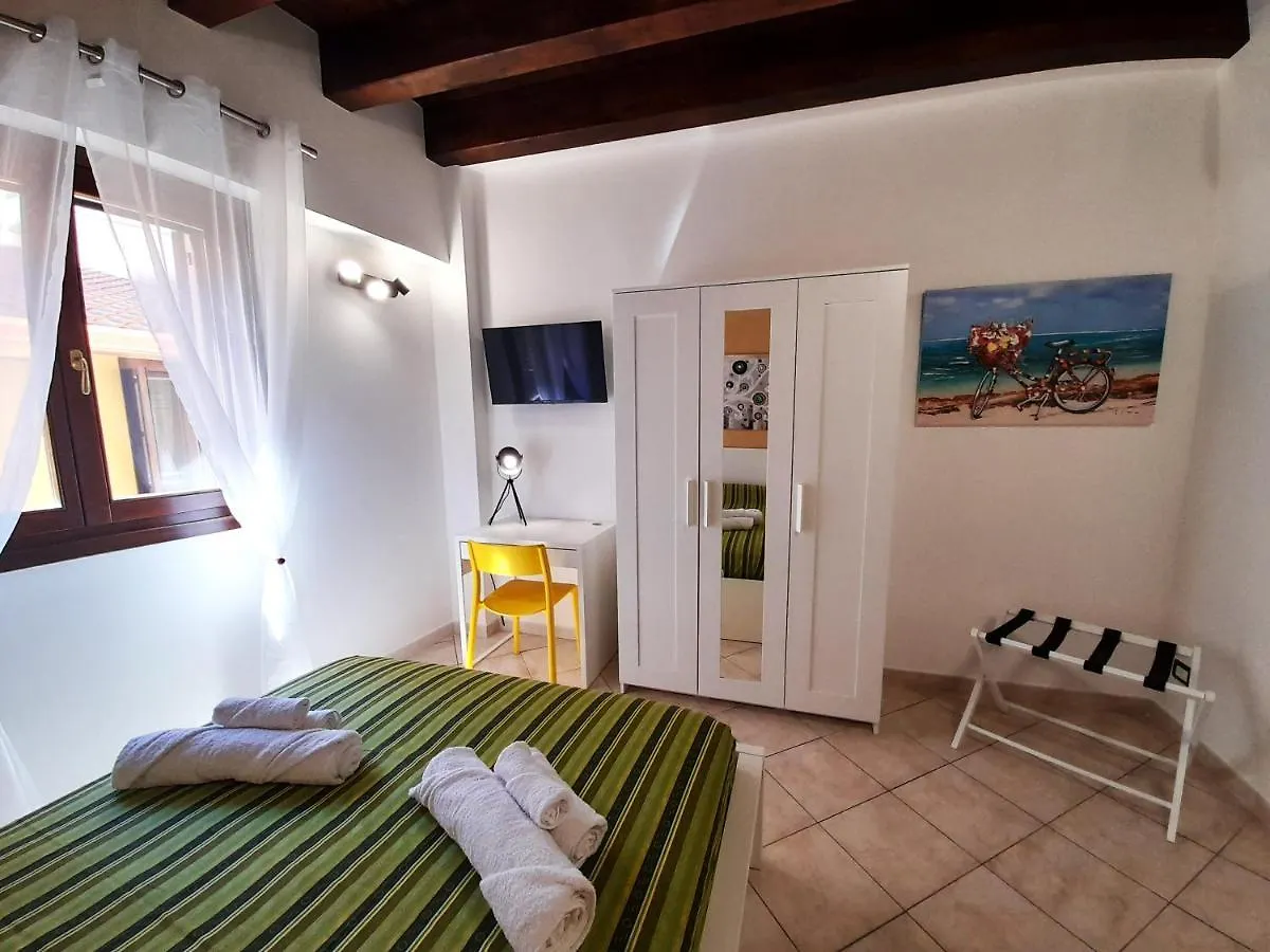 아파트 I Vicini Del Re Holiday Home 팔레르모 이탈리아