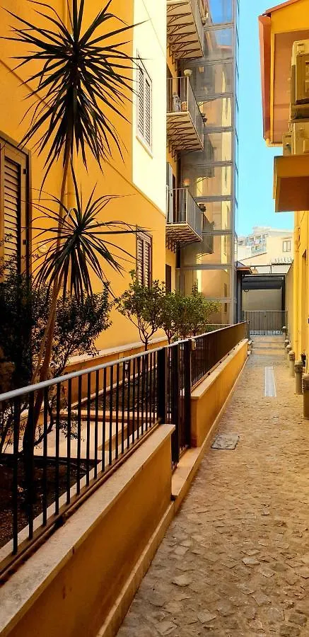 I Vicini Del Re Holiday Home Palermo 0*,
